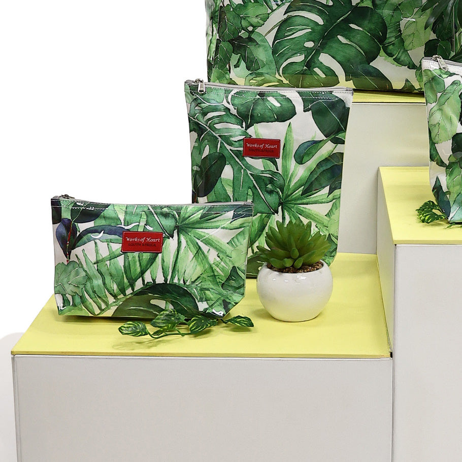 Medium Cosmetic Bag - Green Leaf