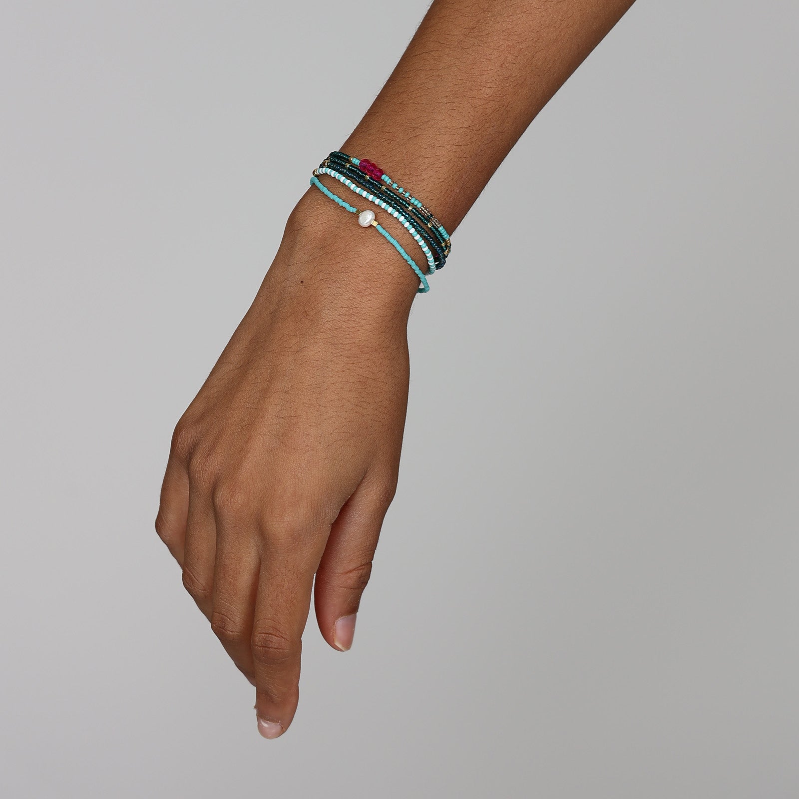 Single Beaded Bracelet - Metallic Seaweed