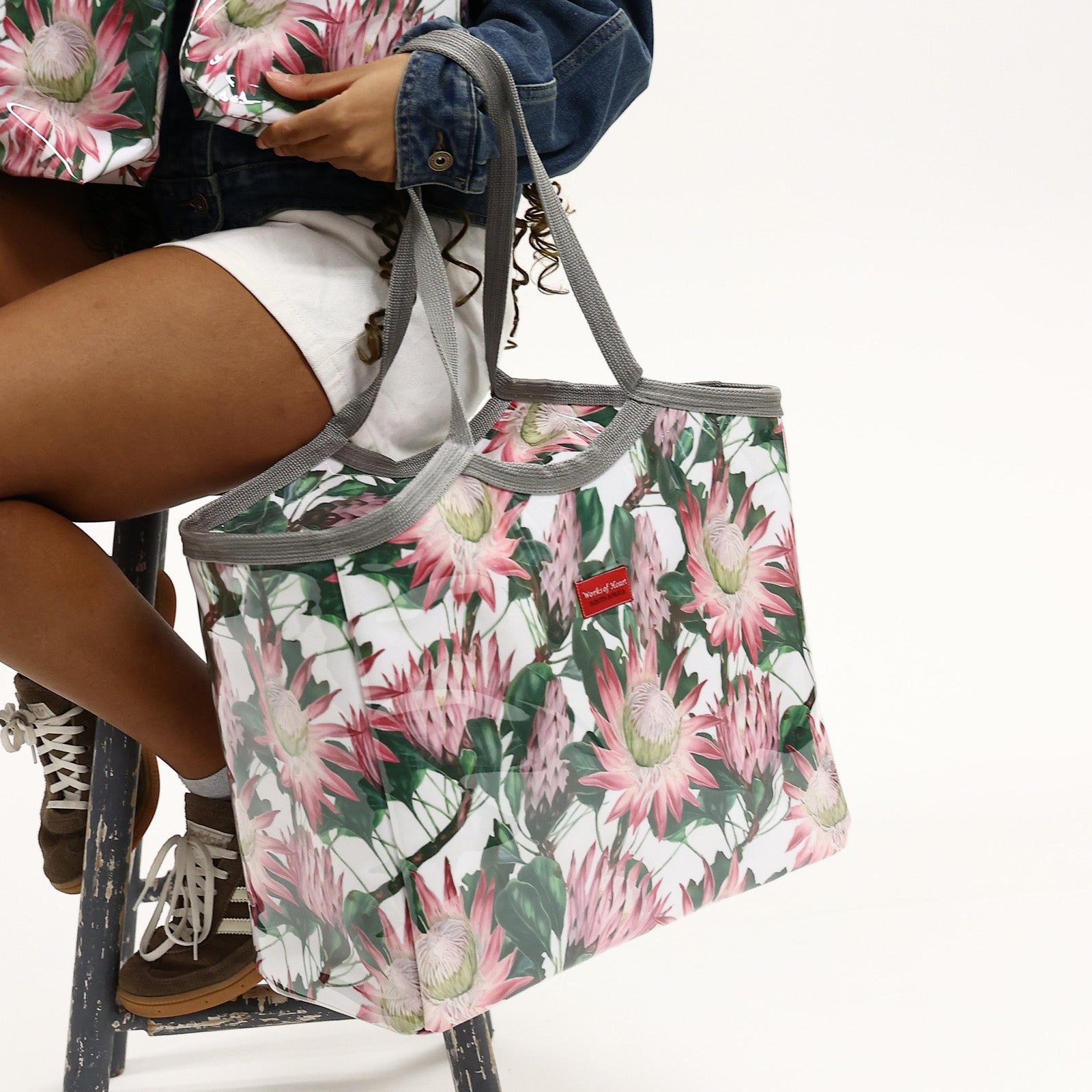 Zip Up Carry All Bag - Pink Protea
