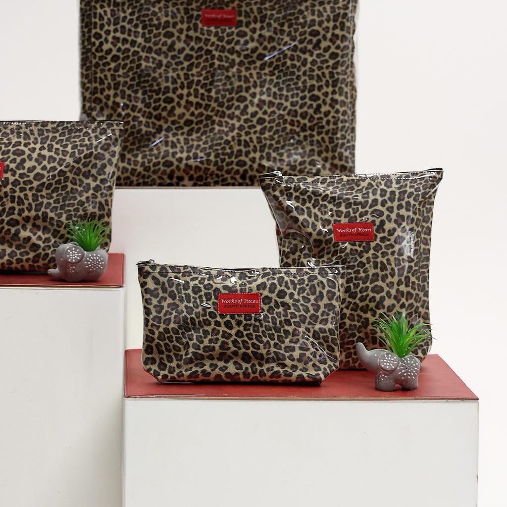 Medium Cosmetic Bag - Leopard Print