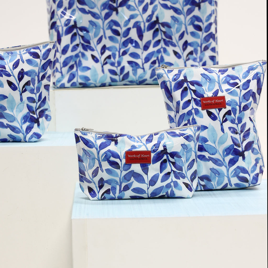 Medium Cosmetic Bag - Blue Leaf