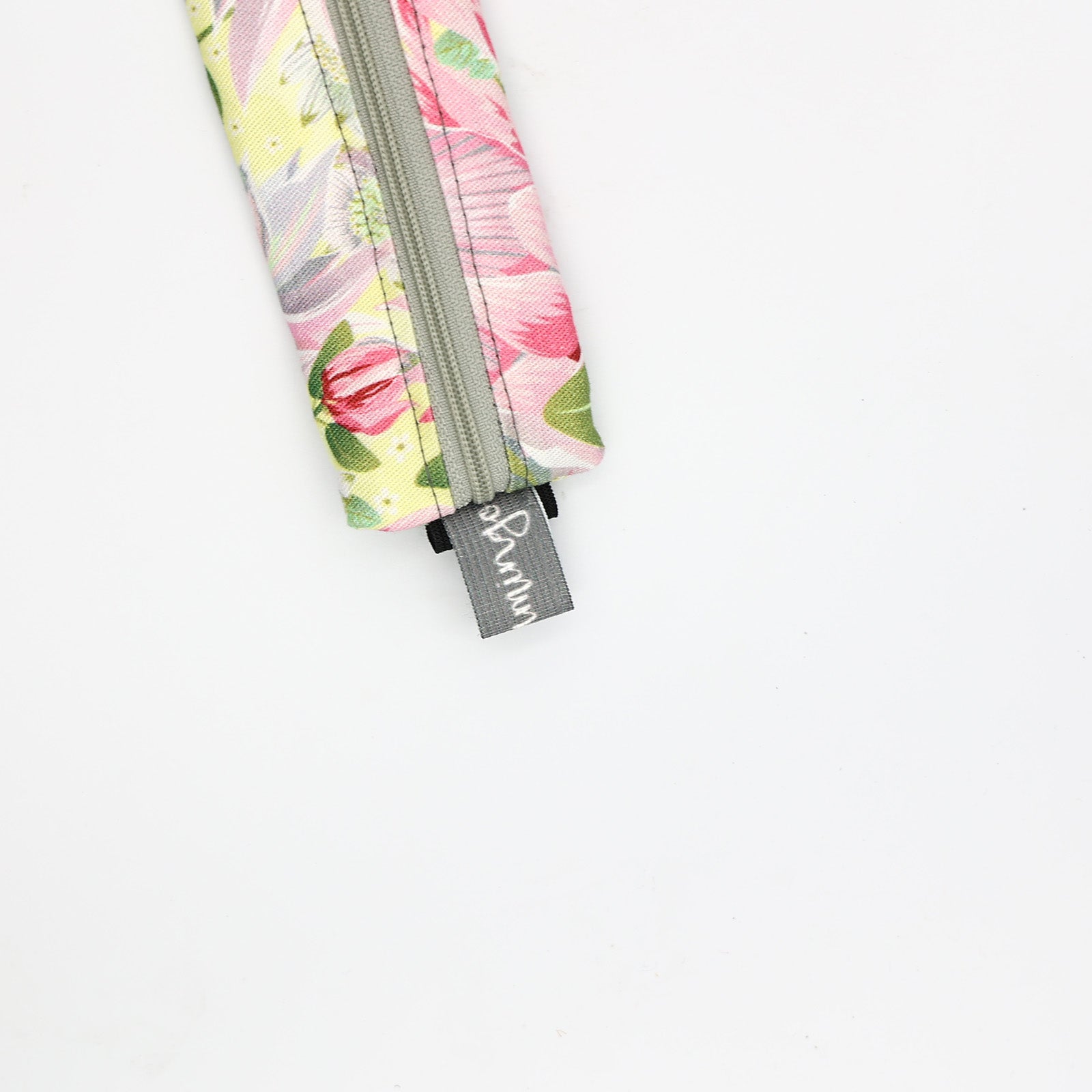 Elastic Bookmark & Pen Holder – Pink Protea