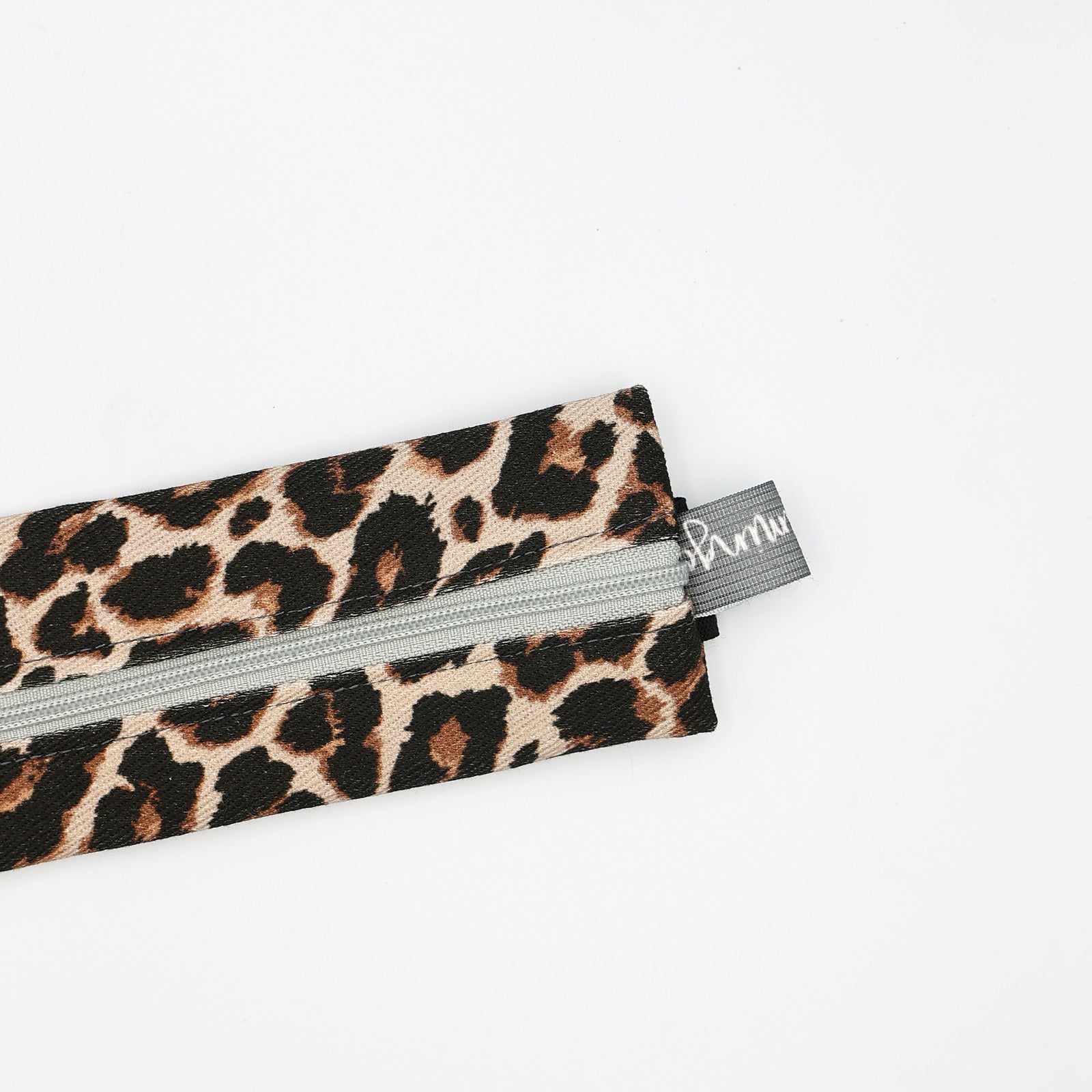 Elastic Bookmark & Pen Holder – Leopard Print